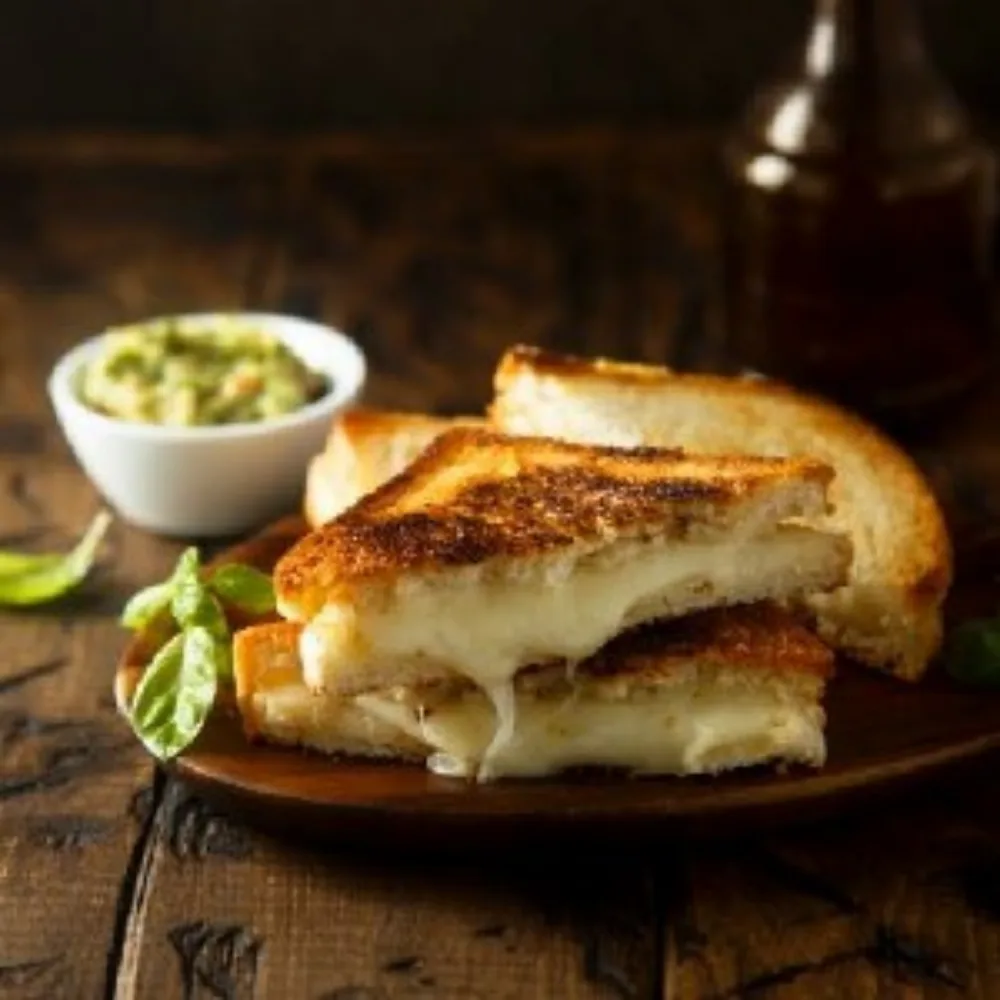 Beyaz Peynirli Tost